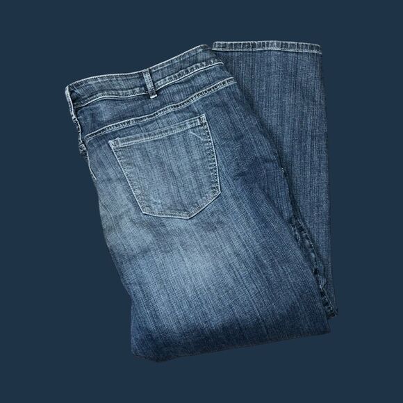 Plus Size Lane Bryant Mid Wash Hi Rise Jeans Size 28R 46x29 #162 - Picture 3 of 8